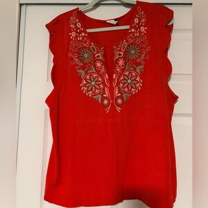 EUC Akemi + Kin scalloped top